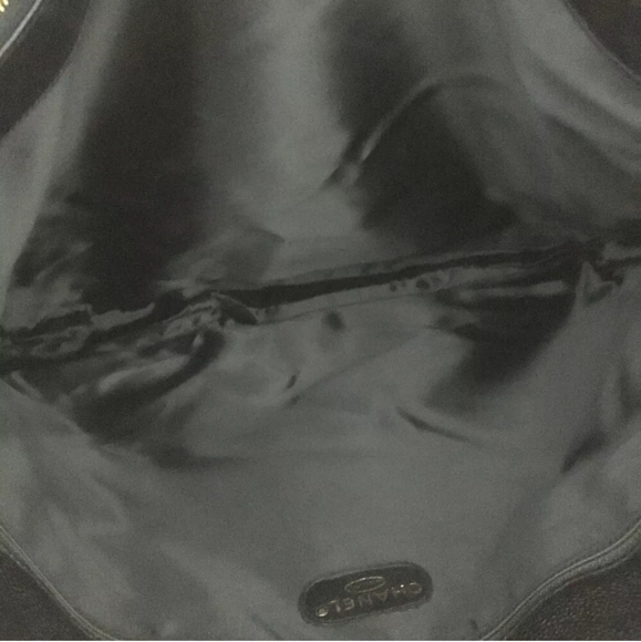 CHANEL CC Logo Caviar Skin Chain Shoulder Tote Bag - Picture 9 of 11